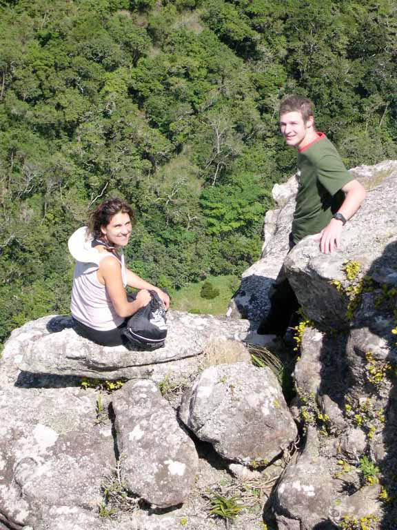 ash and lu on rock on cliff3