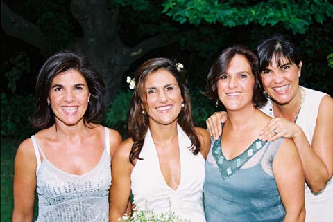 1sisters2
